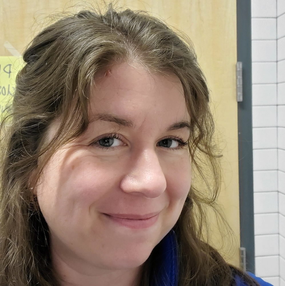 Meet your Posher, Laura